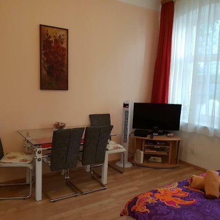 Ferienwohnungen Stella Вена Экстерьер фото